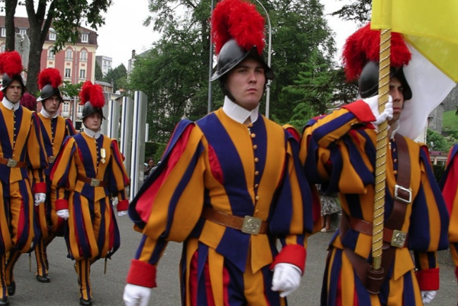 梵蒂岡電影揭「世上最細軍隊」生活