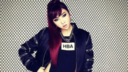 當紅韓女星2NE1孔敏知入讀神學院