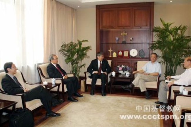 中神李思敬訪三自兩會 促日後神學教育交流