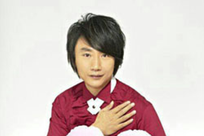 台灣藝人秦偉歸主 棄白龍王、錢與色慾