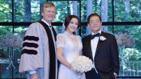 57歲劉曉慶婚禮 浪漫誓詞不慎「露饀了」