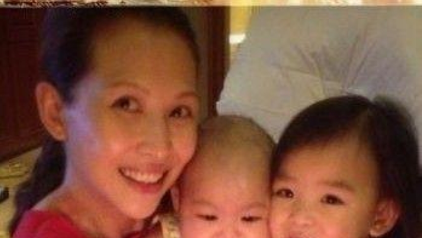 蔡少芬與愛女三人合照幸福滿瀉