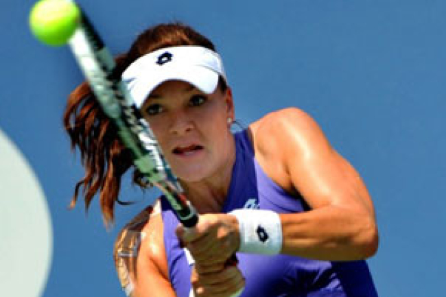 波蘭網球名將拍裸照遭天主教青年組織開除