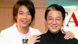 陶喆潛隱四年 復出作歌追悼亡父