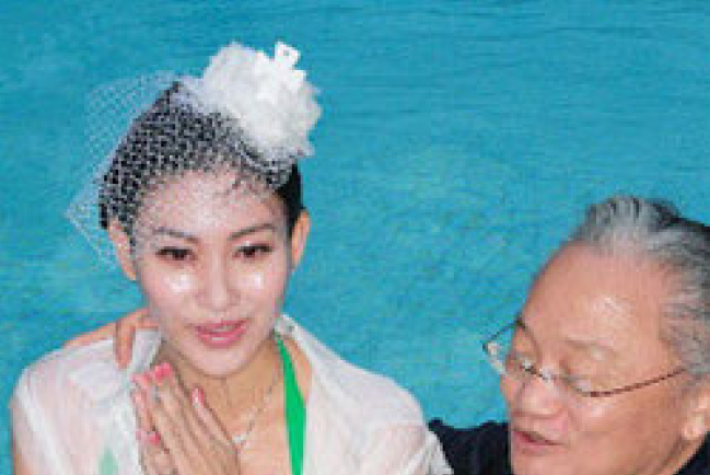 李彩樺接受洗禮 稱比結婚更緊張