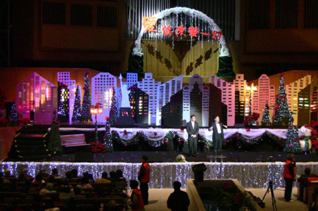 北美多場聖誕慈善晚會 分享基督愛改變一切