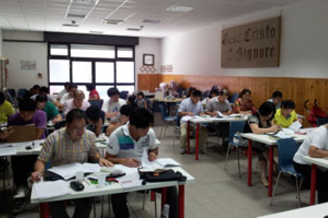 意大利信心聖經學院發展顯著