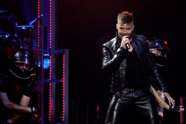 Ricky Martin巡迴演唱會鼓吹同性戀遭牧者譴責