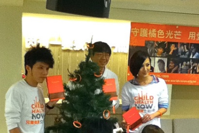 蕭亞軒、吳建豪、小S響應：讓每天都是聖誕節！