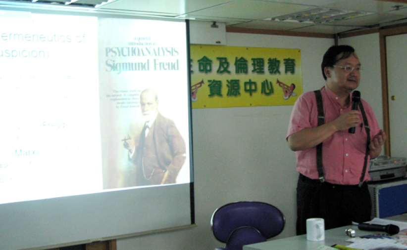 后现代式抗争冲击教会 关启文带出反思