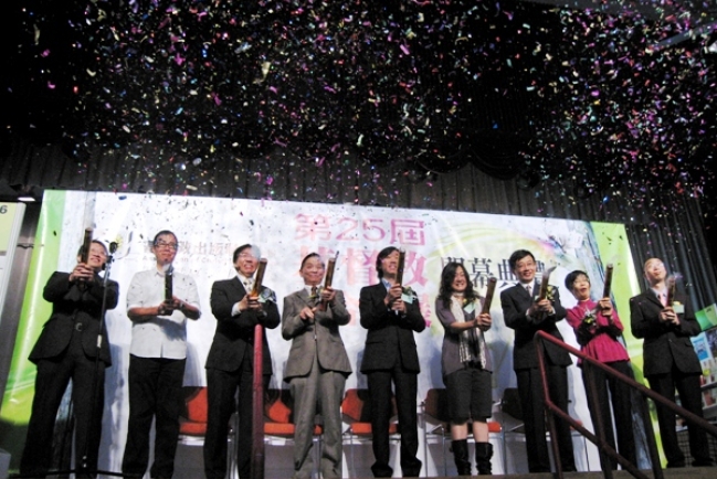 基督教書展開幕 逾50商家參展