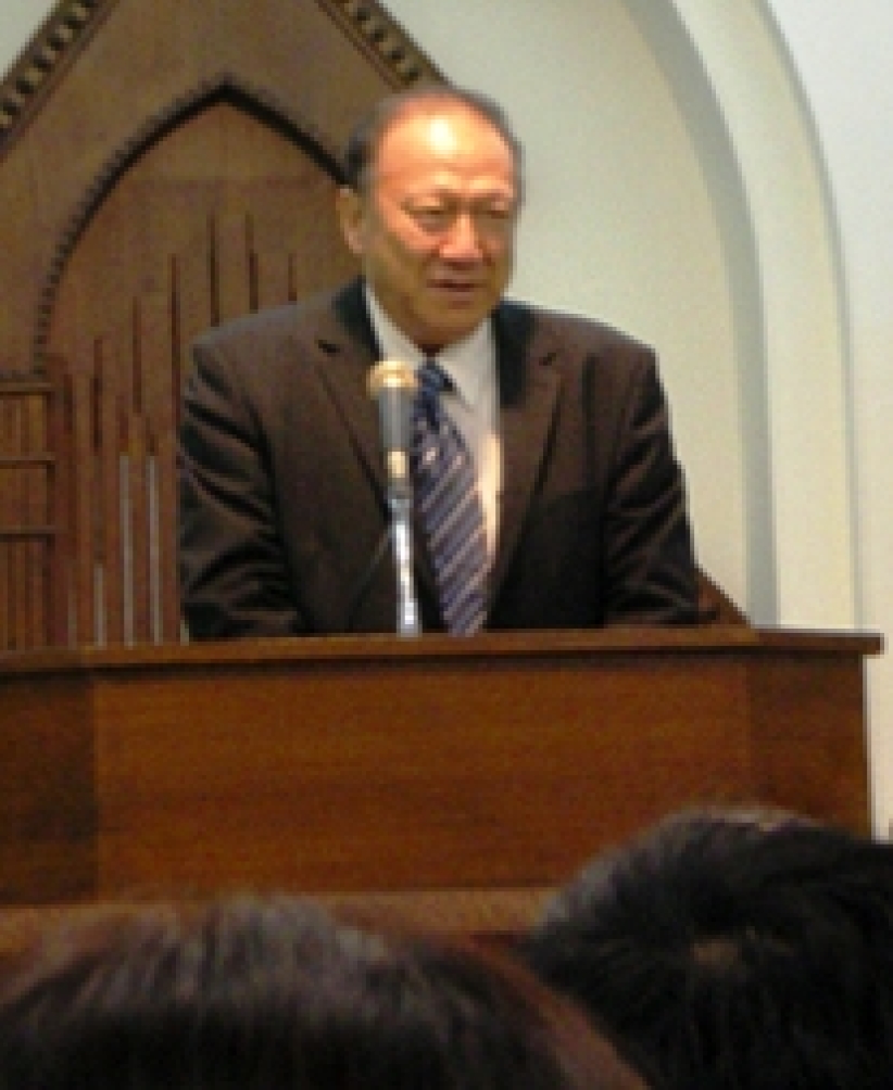唐崇荣牧师神学毕业礼上谈当今教会危机