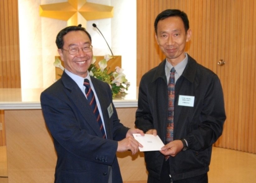 12名神学生获YMCA赠助学金 喜盈于色