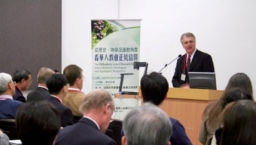「正統」與「異端」問題再次搬上學術桌面
