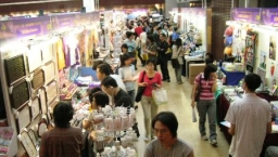 影音禮品展今最後一天 T恤及本地詩歌最為好賣