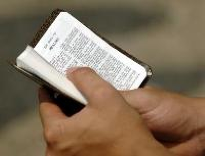 英國聖公會牧師出版「一百分鐘」超精簡聖經
