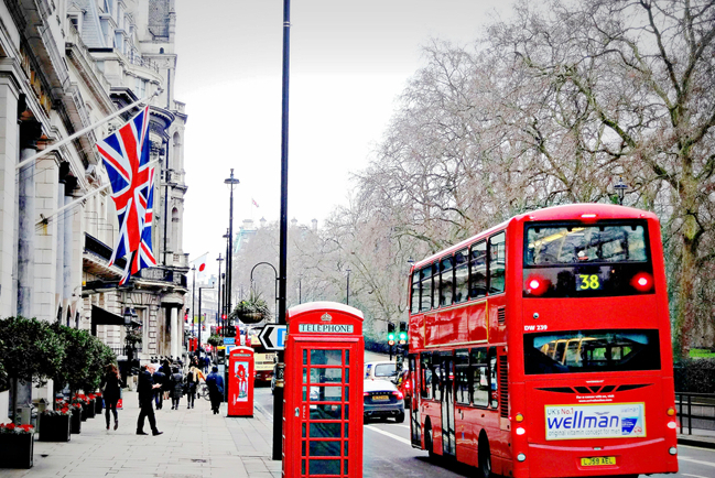 移英青少年孤單 梁永善牧師網上凝聚信仰成長力量