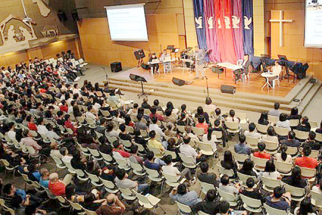 跨宗派護教會議:重塑敬拜定義 辯論三位一體觀