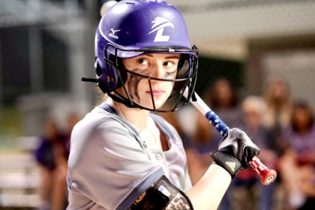 「上帝不會犯錯」天生獨臂女孩信念與毅力得勝挫敗