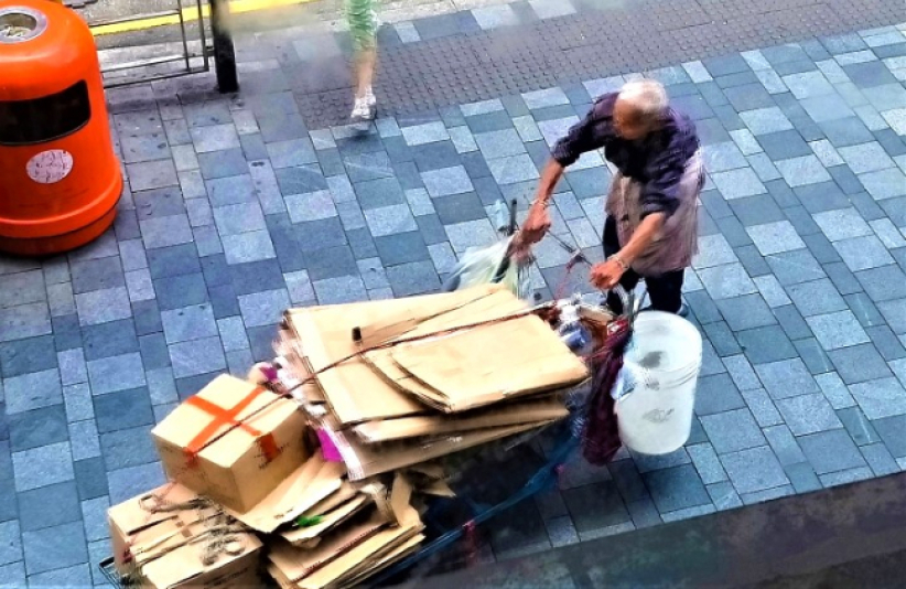 垃圾征费环团吁污者自付 拾平台促尊重拾荒者 