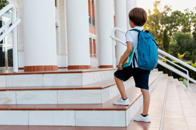 調查:教師、家長情緒壓力與學生抑鬱程度成正比
