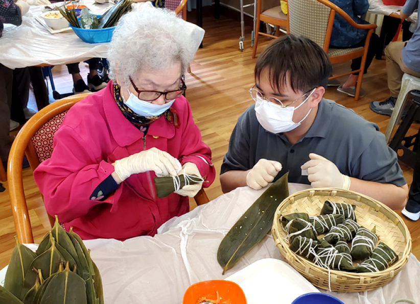 端午粽香飘广荫 颐养院为长者缔造温馨回忆
