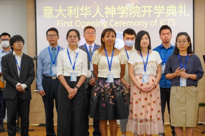 意大利华人神学院迎首届毕业生 梁家麟院长：盼改变欧洲华人教会生态