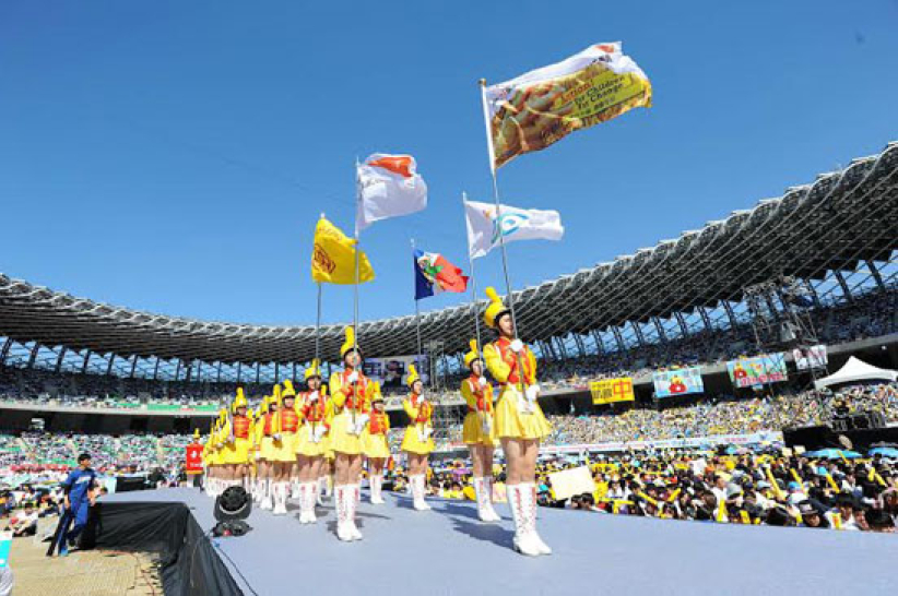 台灣「飢餓三十」五萬人熱情開場