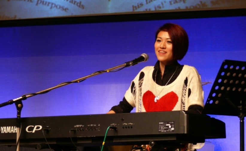 情人节之际 数百青年立志持守「珍爱」与贞洁