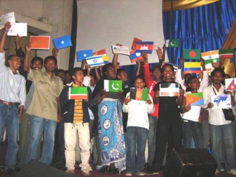 全球基督徒青年爲世界受逼迫信徒懇切禱告