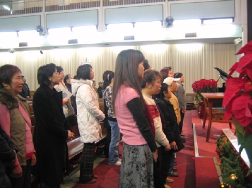 美恩福李灵牧师来港 国语布道会领人归主