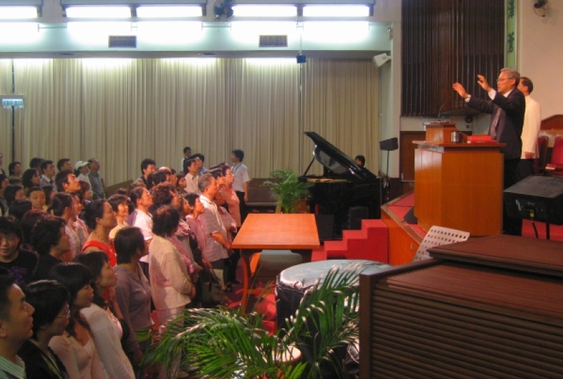 遠志明香港佈道 多人決志信主