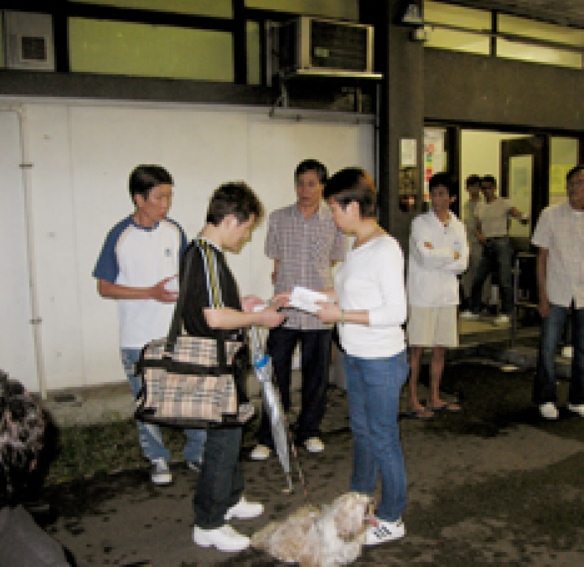 癮君子搖身變:美沙酮中心傳福音