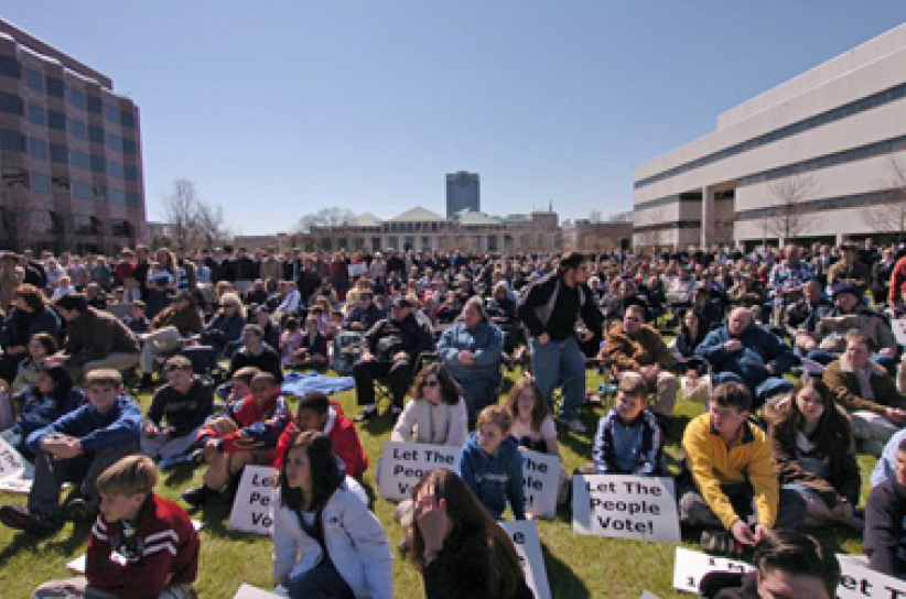 美国·一万人北卡州争取禁止同性婚姻投票