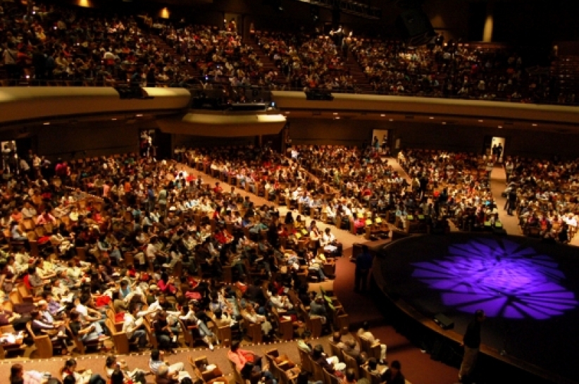 「星光背後人生曲」藝人佈道會帶領300人信主