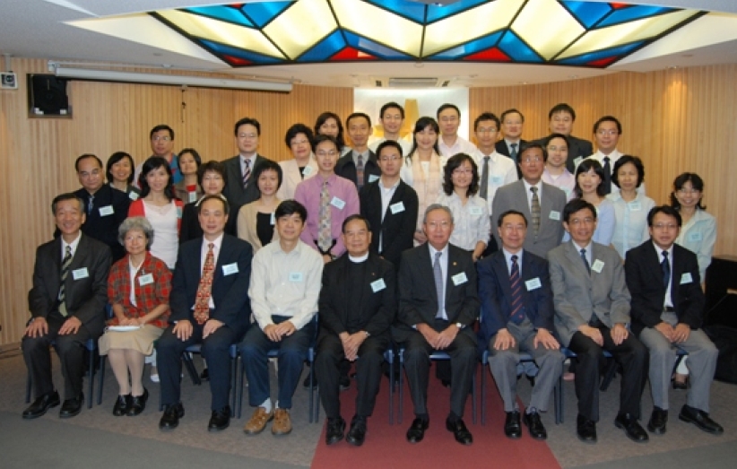 12名神学生获YMCA赠助学金 喜盈于色