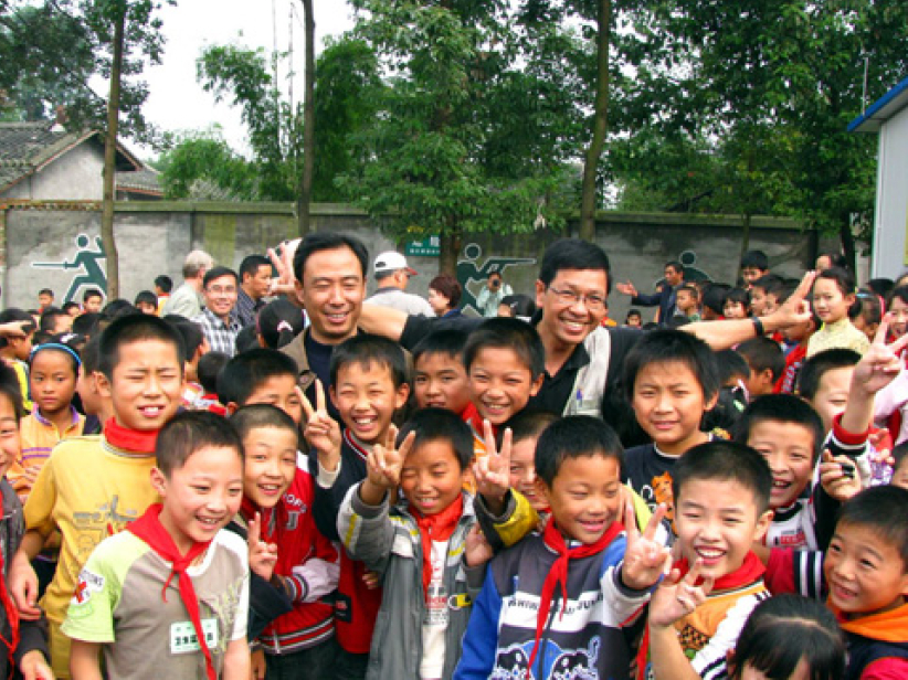 文更代表实地走访四川 探访当地儿童