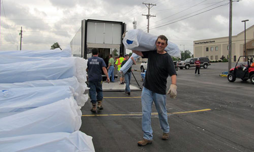龍捲風襲美國喬布林基督教機構救助