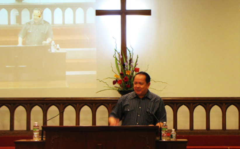 唐崇榮紐約佈道大會以禱告挑旺眾華人教會