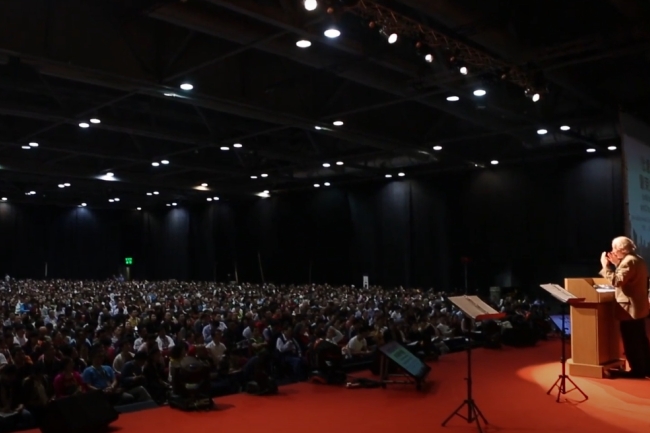 約翰·派博牧師安慰中國受逼迫教會:在苦難中仍存喜樂