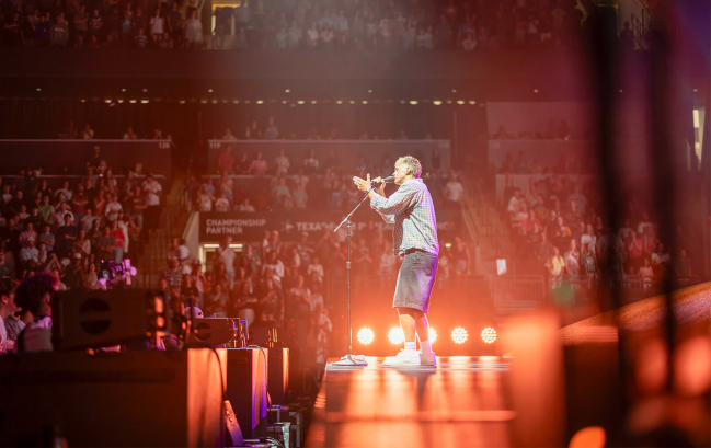 評論員：為什麼福音音樂突然在美國年輕人中爆紅?