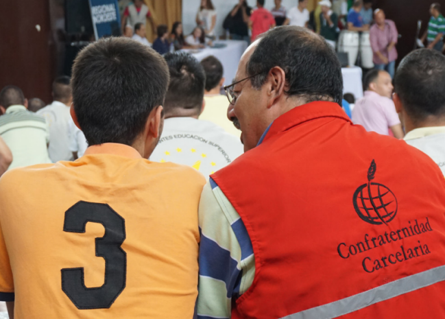 「在最艱難地方遇見耶穌」國際監獄團契100萬名學員畢業