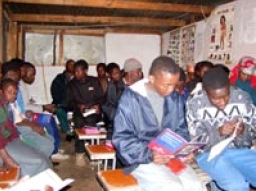 今年秋天,聖經聯盟將向非洲貧窮信徒贈送35萬本聖經