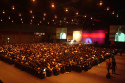 2004年洛桑宣教大會完滿結束