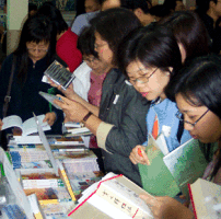 400名教牧同工共聚，「讓聖經再造生命」