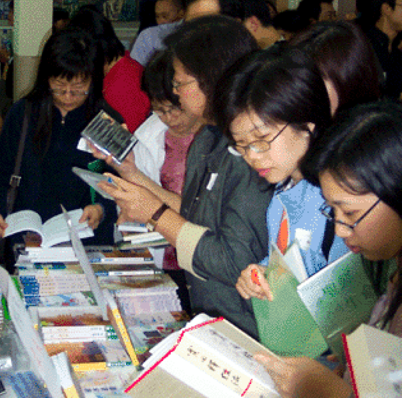 400名教牧同工共聚，「讓聖經再造生命」