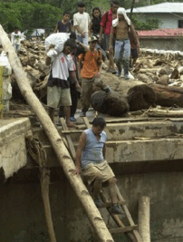 颱風襲擊菲律賓 千餘人死亡或失蹤