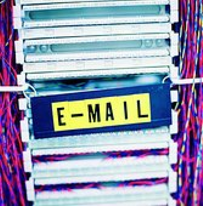 Google 免費電郵Gmail容量升至2GB 又一次打破電郵市場的沉寂