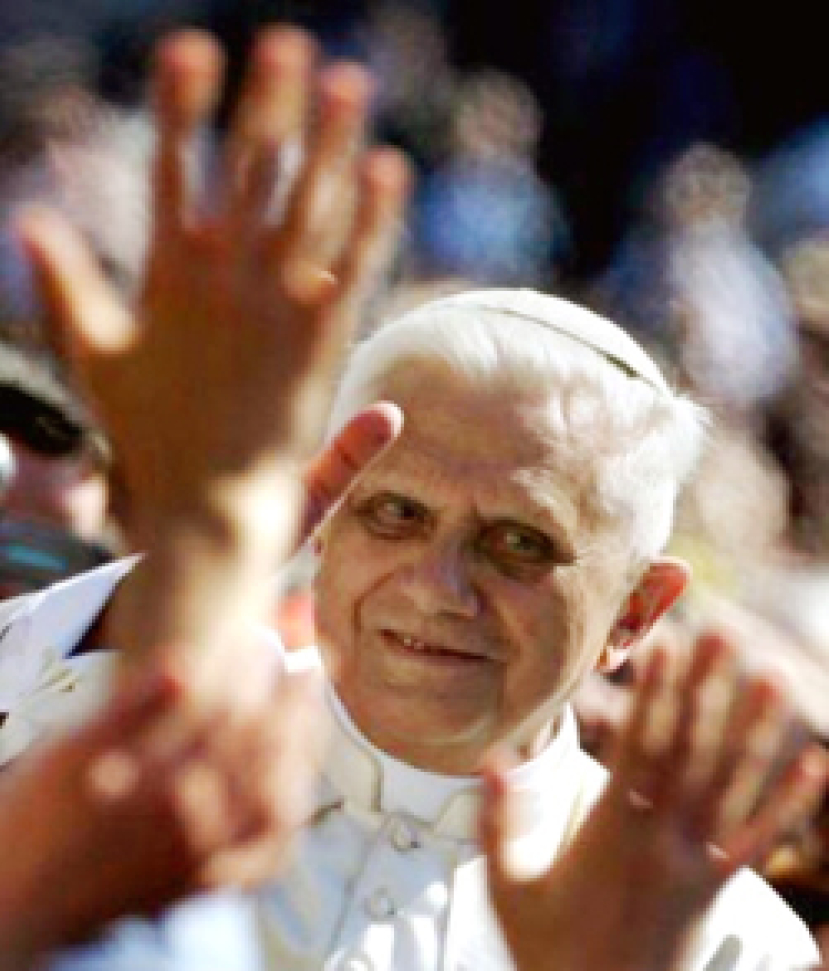 本篤十六世首次公開接見信徒 強調和平及歐洲基督教淵源