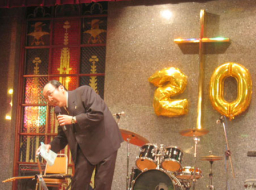 台灣「愛的傳遞」喜樂合唱團感恩二十載